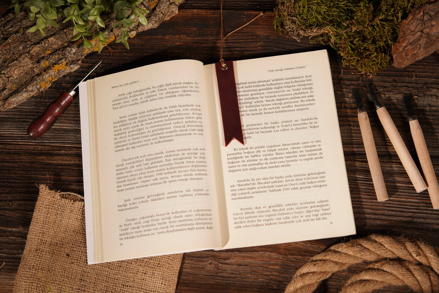 American Leather Goods - Leather Bookmark, Reader Gift, Book accessories - Brown / Classic